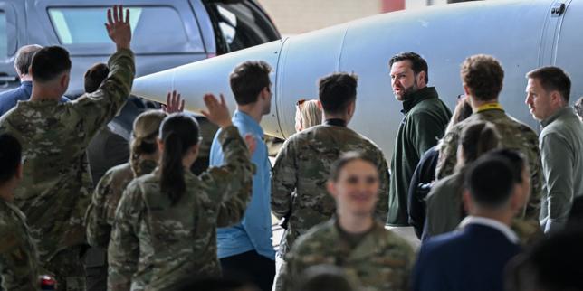 Donald Trump envisage de réduire le nombre de soldats américains stationnés en Allemagne