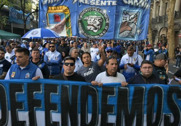 Argentine: les syndicats manifestent contre l'austérité de Milei, promettent de durcir les conflits