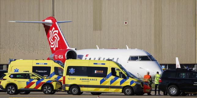 EN DIRECT, hantavirus sur un navire de croisière : tous les passagers présentant des symptômes ont été évacués du MV « Hondius », assure le croisiériste