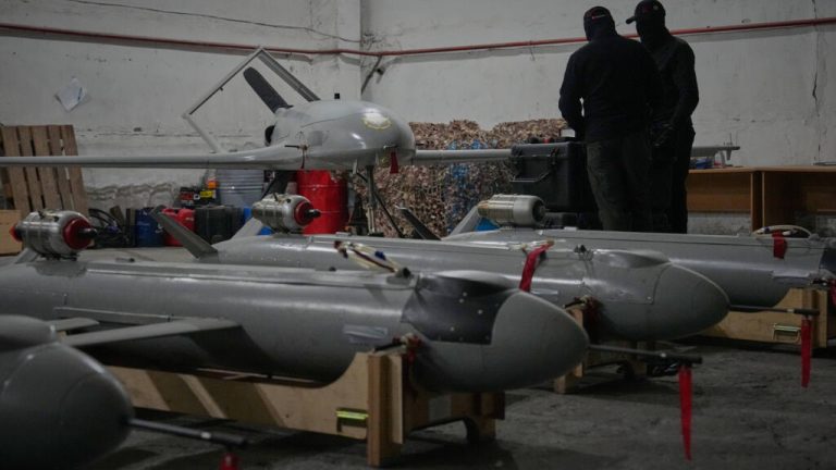 EN DIRECT - Guerre en Ukraine: nouvelle vague nocturne de frappes russes