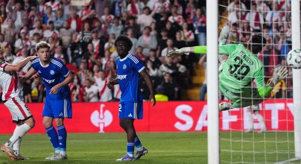 Strasbourg s’incline d’un but chez le Rayo Vallecano en demi-finale aller de la Ligue Conférence