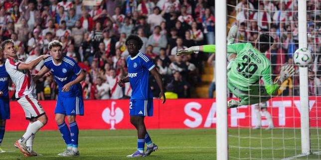 Strasbourg s’incline d’un but chez le Rayo Vallecano en demi-finale aller de la Ligue Conférence
