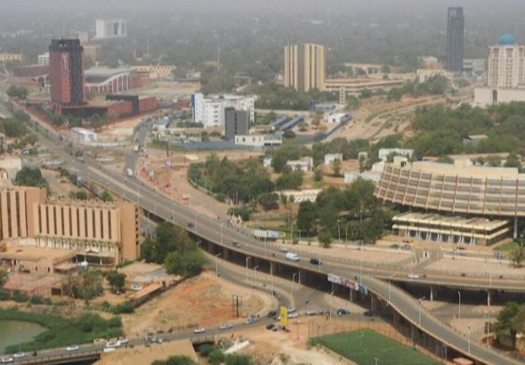 La première centrale électrique de solidarité algéro-nigérienne inaugurée près de Niamey